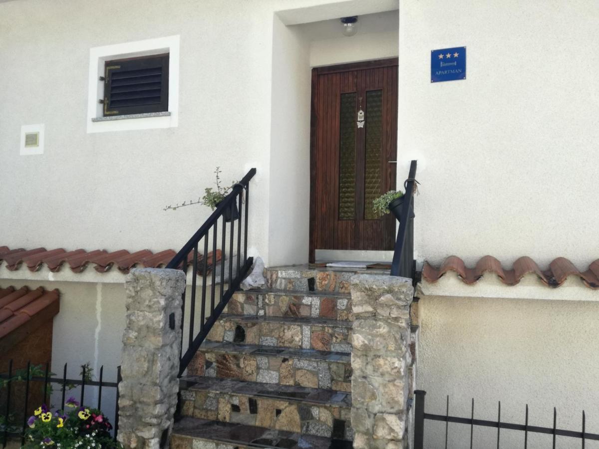 Apartment Vista Lupoglav  Exterior photo